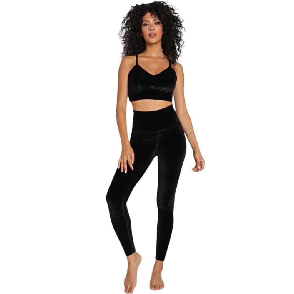 NWT Beyond Yoga Velvet Motion Bra Gym Cropped Top Black Workout Size Medium - Picture 5 of 14